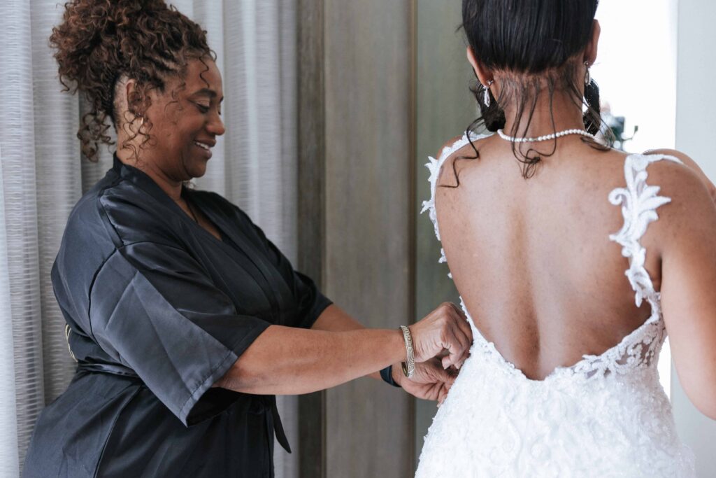 Mom and Daughter Getting Ready Bridal portraits at JW Marriott Bonnet Creek, Wedding Photos by Phavy Photography