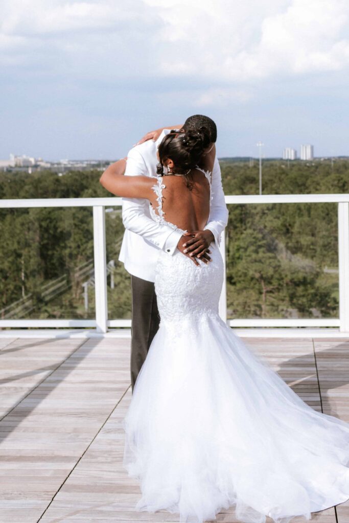 Wedding First look at Illume Rooftop JW Marriott Bonnet Creek Orlando by Phavy Photography, Orlando Wedding Photographer
