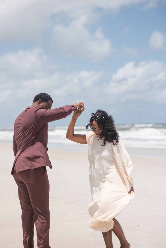 Elopement Photos at Vilano Beach | St. Augustine Wedding Photographer - Phavy Photography