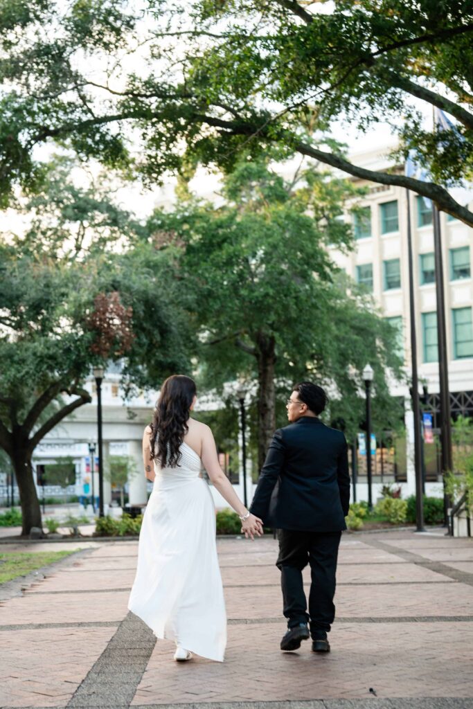 Engagement session styling tips - what to wear