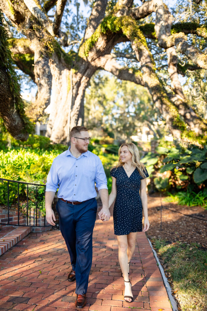 Cummer Museum engagement photos | Jacksonville engagement locations