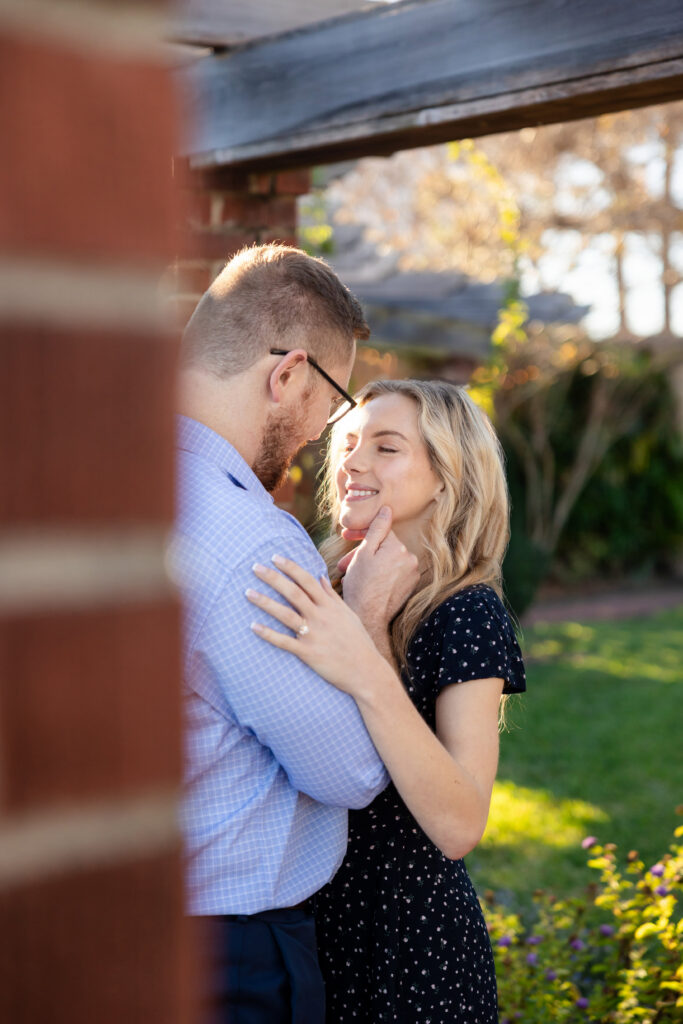 Engagement photos at the Cummer Museum and Garden, Jacksonville, FL