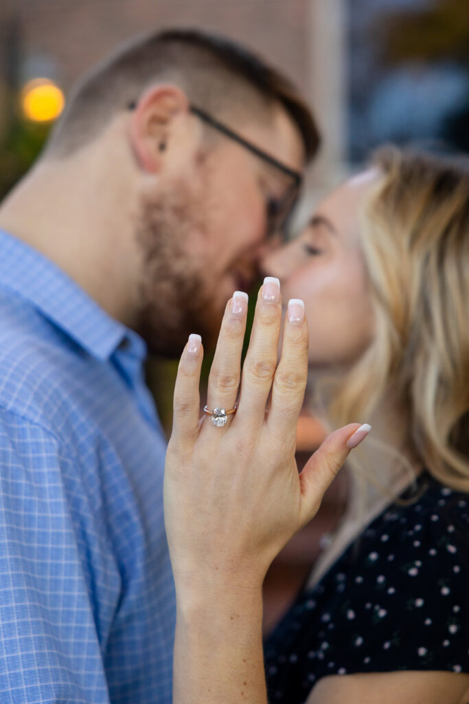 Engagement photos at the Cummer Museum and Garden | Jacksonville Florida Engagements