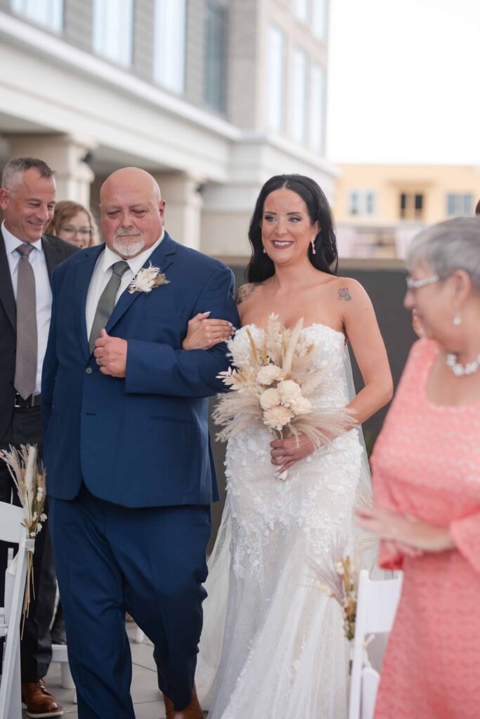 Thompson Savannah Wedding Photos | Captured by Phavy Photography, Savannah Wedding Photographer