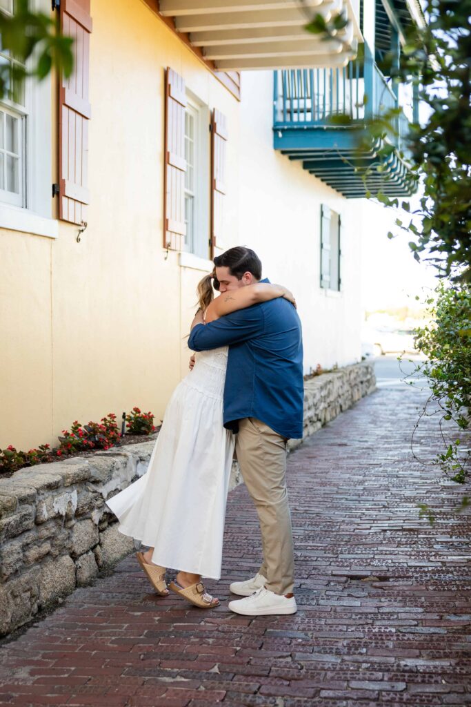 Proposal Photos in St. Augustine | Propsing at the Bay front, St. Augustine