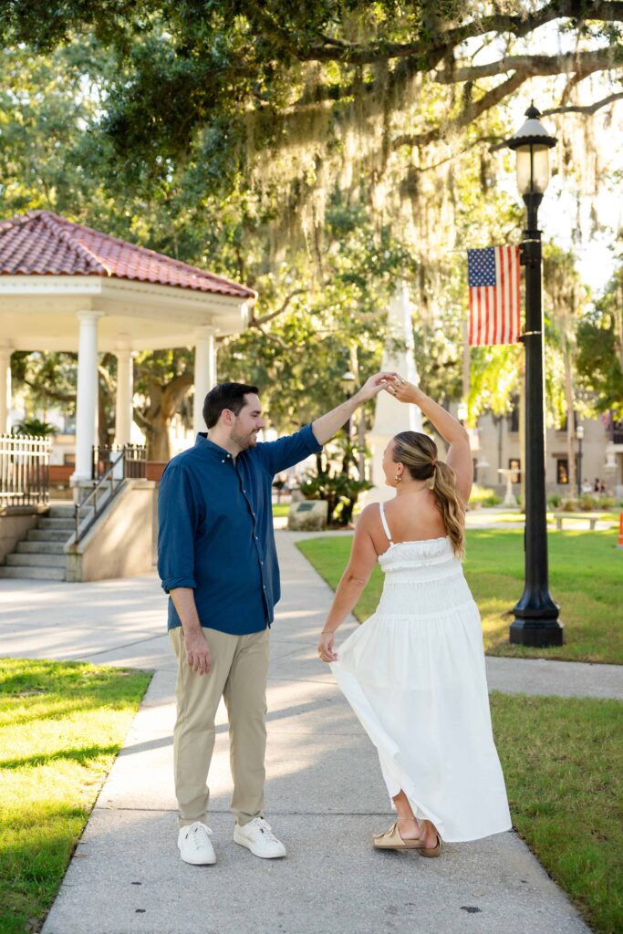 Proposal Photos in St. Augustine | Propsing at the Bay front, St. Augustine